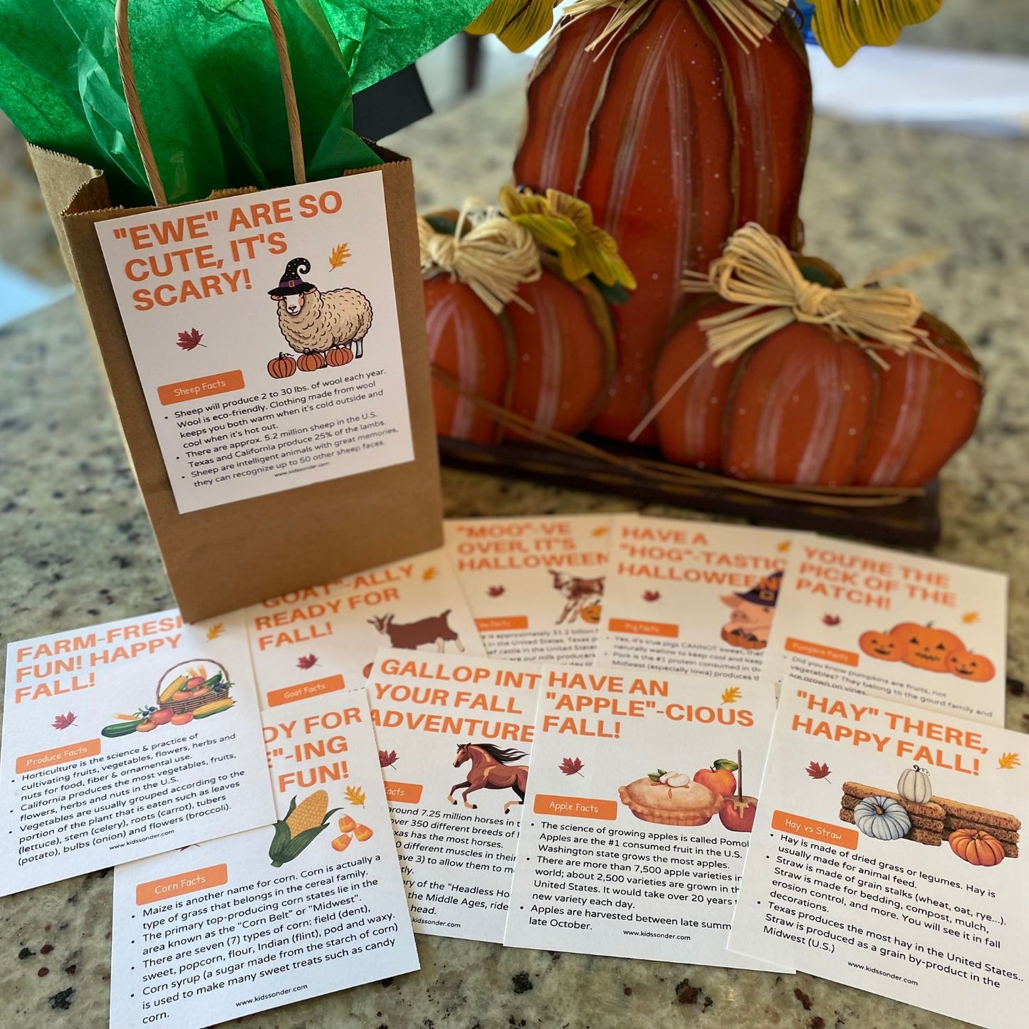 Printable Cards: Cute Fall/Halloween Farm Fact Themed 4" x 5.5" for Kids